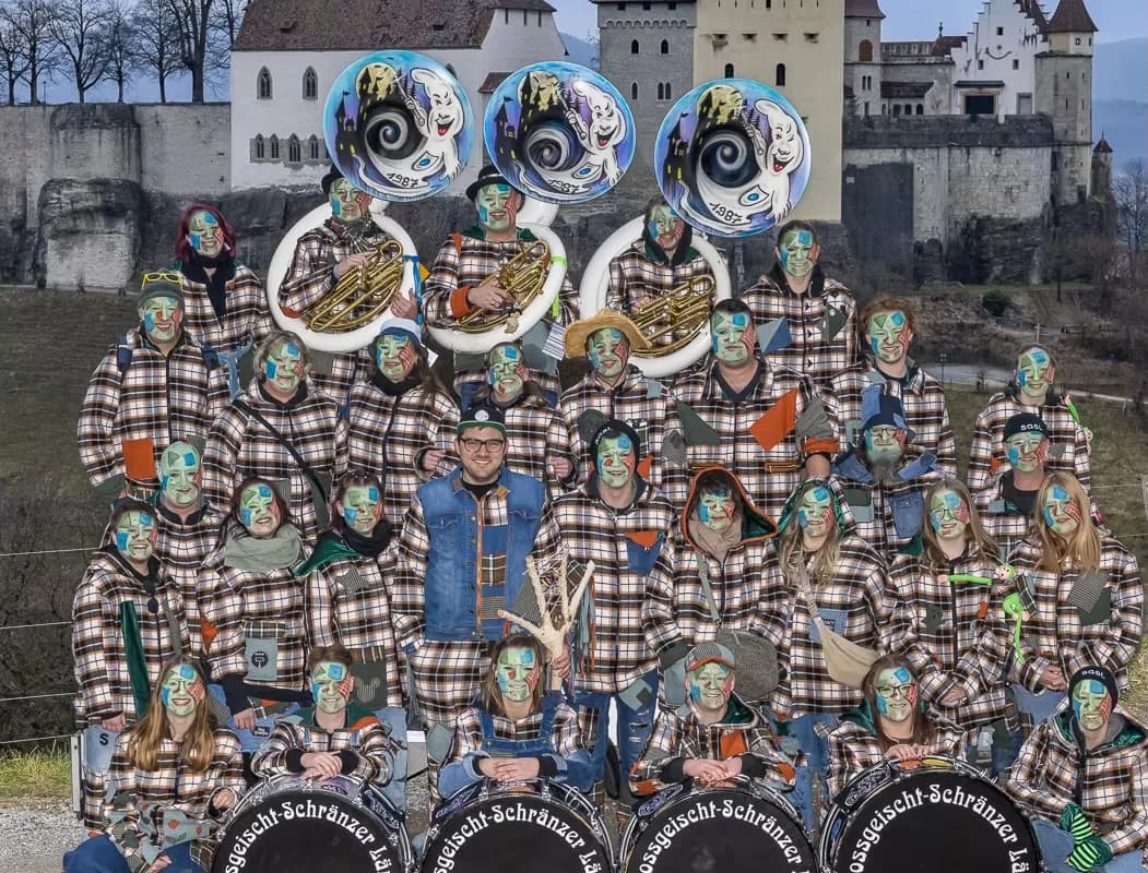 Schlossgeischt-Schränzer Länzburg – Titelbild